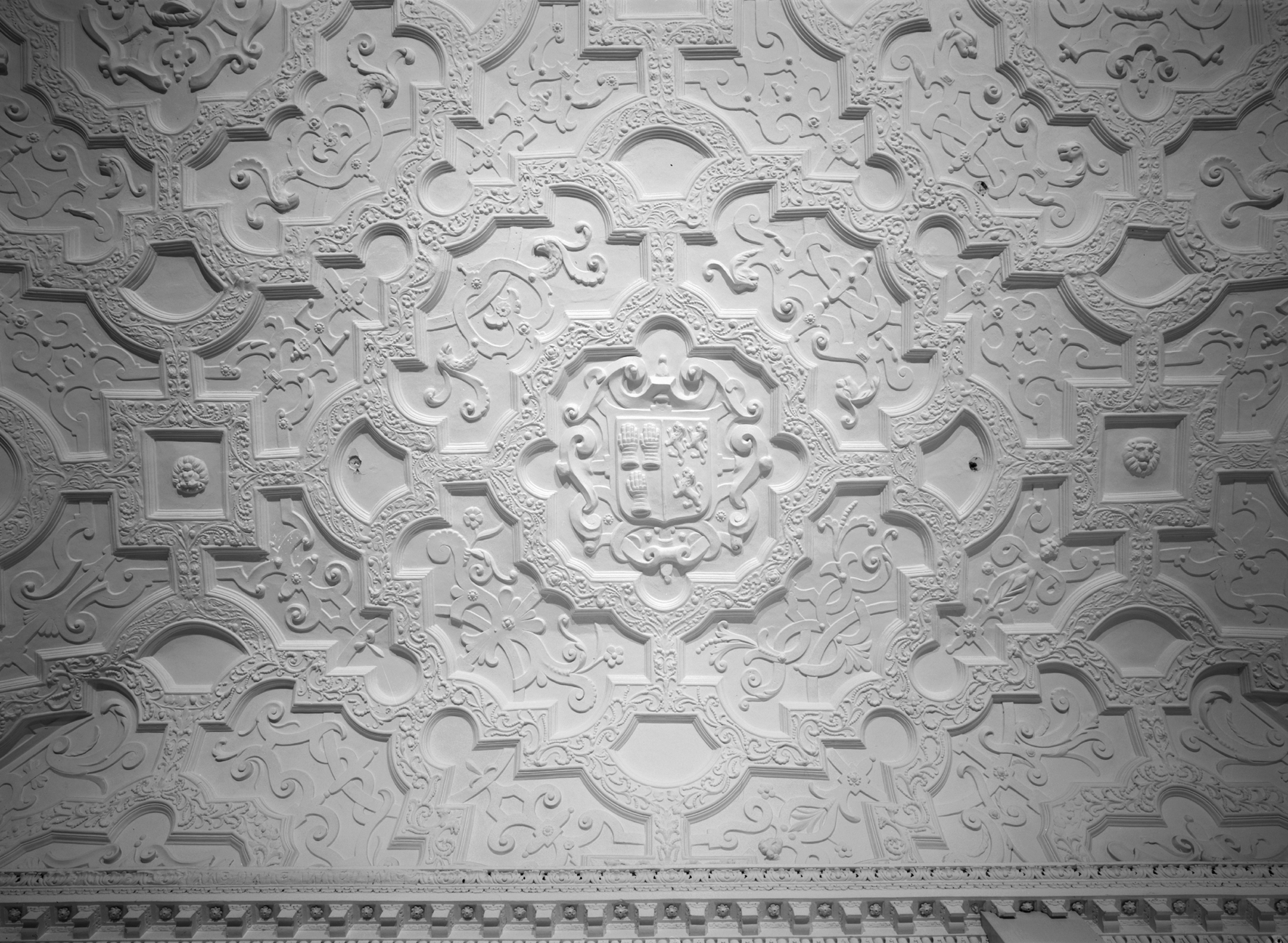 Detail of the ceiling of the great chamber, Apethorpe Hall, Northamptonshire (c 1625)